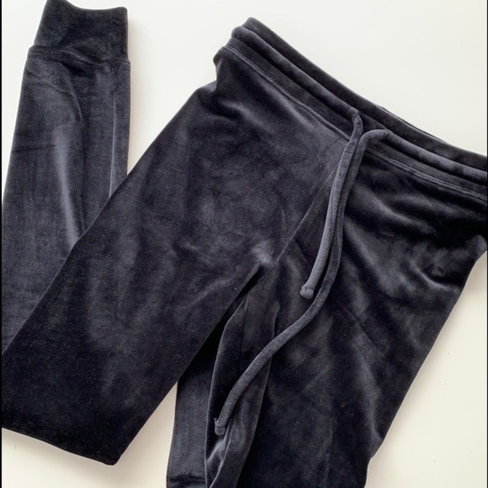 Gray American eagle velvet joggers